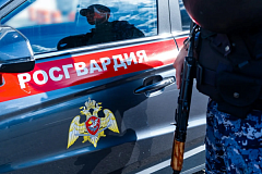 В Москве росгвардейцы задержали мужчину, угрожавшего бригаде скорой помощи