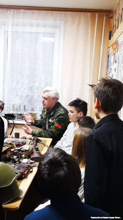 27 ноября 2023  в музее «Совета ветеранов»  района Савелки побывали учащиеся 7-ого класса ГБОУ «Школы № 609»